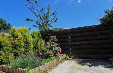 Hazeldene Apartment Unit - Foto 2