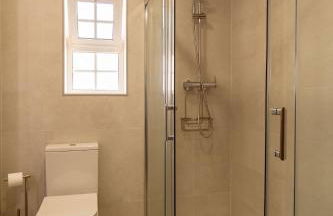 Luxuosa Villa com Piscina, Garagem e Vista Mar - Foto 37