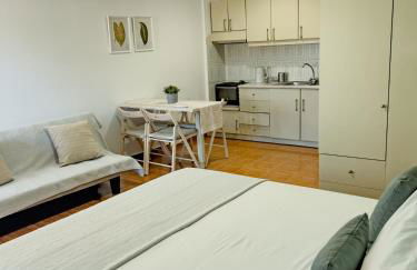 Live in Lemnos Studios - Photo 1