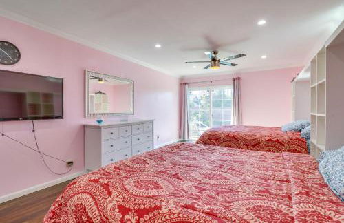 North Hills Home with Outdoor Entertaining Space - Foto 16