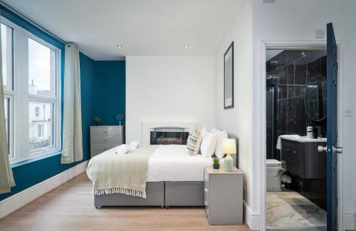 Anfield House - Liverpool Retreat 7 Bedroom Home - Photo 27