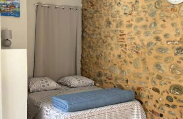 Studio à Le Boulou centre ville- pour 2 - petit prix- Juillet-aout réservation d'1 semaine minimum-check in 17-19h - Foto 2