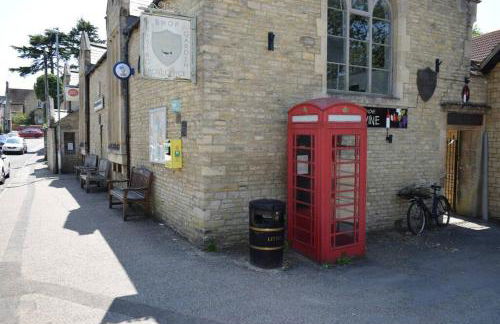 Petham Cottage Stanwick 2 bed sleeps 6 - Photo 35