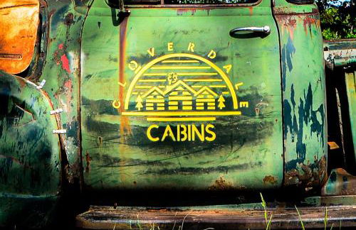 Cozy Cabin with Hottub at Cloverdale Cabins - Foto 46