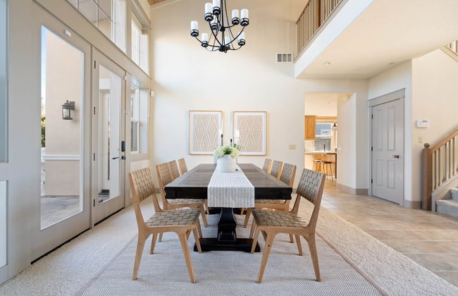 Fiano by Avantstay Centrally Located Haven w/ Stunning Courtyard & Pool Table - Foto 13