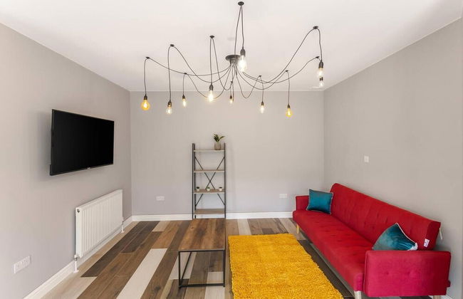 Impeccable 1-bed Apartment in Ebbw Vale, Wales - Foto 7