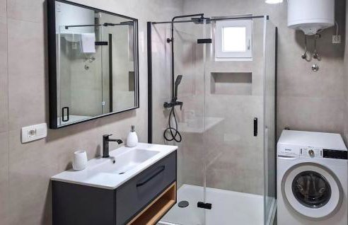 4 Bedroom Stunning Home In Kucice - Photo 31