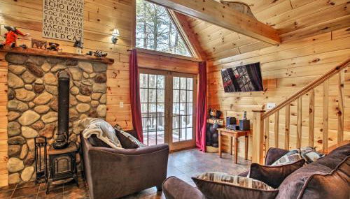 Secluded Conway Home with Theater Room and Hot Tub! - Foto 3