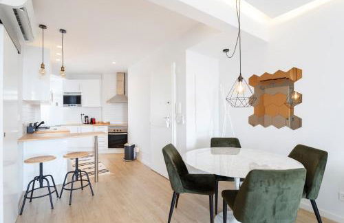 Cozy Apartment for Family and Group of Friends - Foto 12