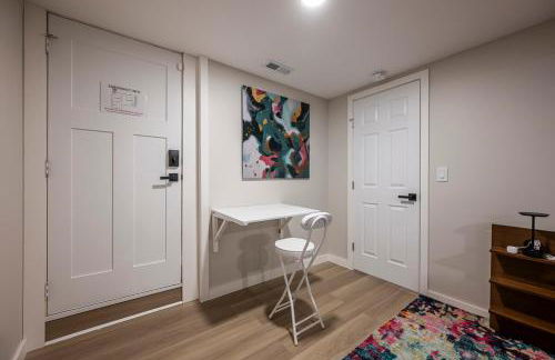 Modern Luxe 3B2B - Hot Tub - Game Room - EV Charger - Walk to Downtown LS - Foto 51