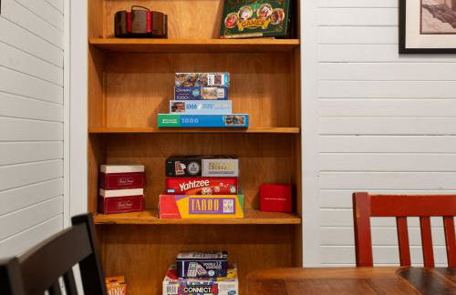 Whispering Pines - Cabin w hot tub - Foto 37