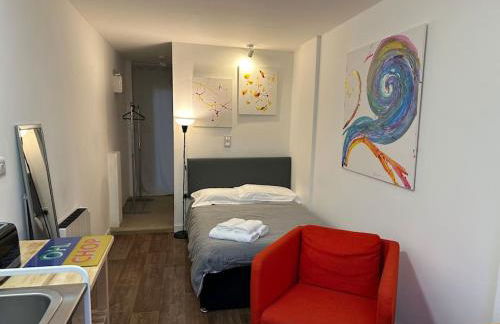 Garden Apartment with free Parking and EV - Foto 10