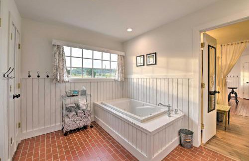 Spacious Getaway about 12 Acres, Views, and Hot Tub! - Foto 21