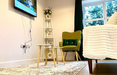 Dover Port in quiet location with Castle Views and off road parking - Foto 50