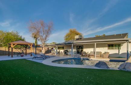 Relaxing 4 Bdrm Retreat in the Heart of Scottsdale - Foto 51