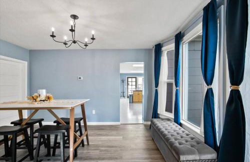 Mins To Dwntwn & Arena Backyard BBQ King Bed - Foto 1