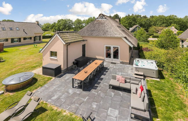 Family House With Wellness - Photo 1