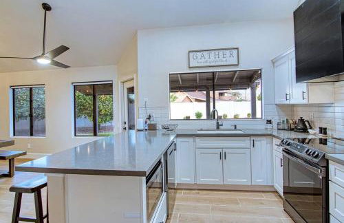 ESTRELLA - Renovated with PATIO, BBQ, POOL & SPA - Foto 14