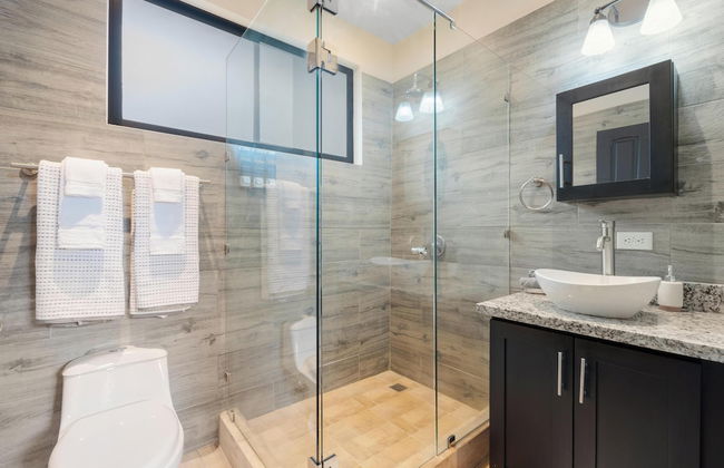 Suite 3 - Jaguar Beach & Pool 2 BR Condo - Foto 4