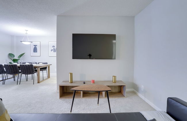 Modern Apt Near Airport & Metro - Photo 29