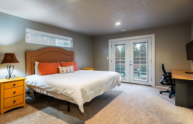 Old Mill Getaway by Avantstay Private Backyard w Hot Tub - Foto 5