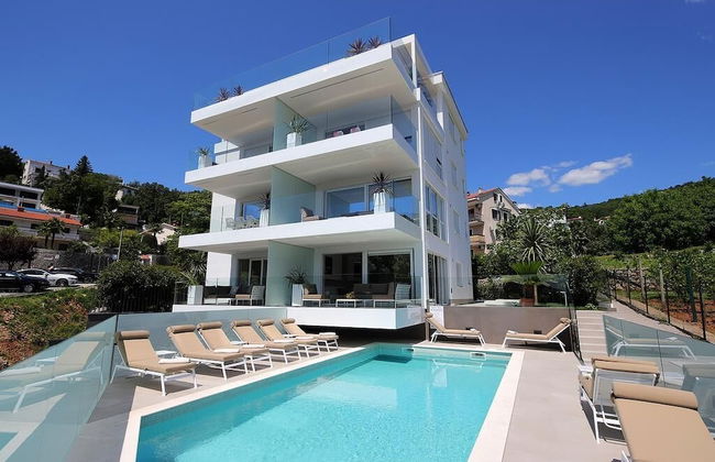 New Apartments with Pool near Beach - Photo 1