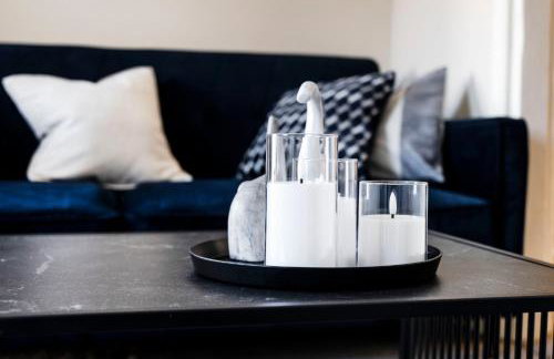 Central Canterbury Gem New Refreshed Decor Sunny Deck Outdoor Furniture FREE Parking 2BR 2BA TOP Location - Foto 41