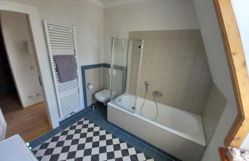 Zentrumsnahe Ferienwohnung "Anno 1830" in Dresden, ruhig und mit bester ÖPNV-Anbindung - Foto 7