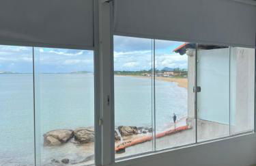 Búzios casa pé na areia em condomínio beira mar - Foto 36