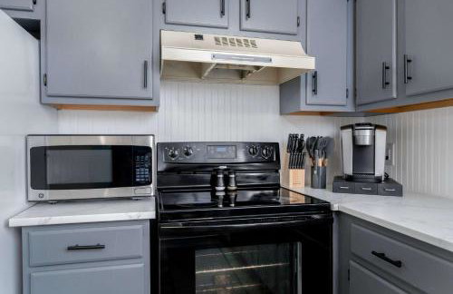 Grand Lakes Condo - Renovated 2BR-1 5BA Condo - Near UA - Foto 11