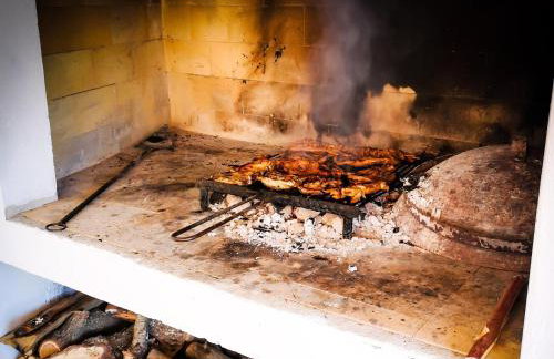 "Heaven on earth" with pool - Photo 11