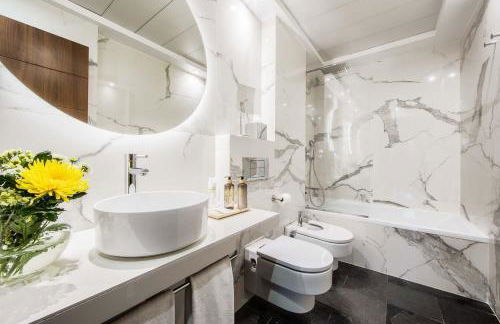 Apartosuites Jardines de Sabatini - Photo 57