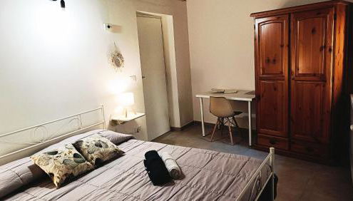 Coffee&Tea House Casetta Tipica a 5min dal centro storico - Foto 3, towels, wardrobe