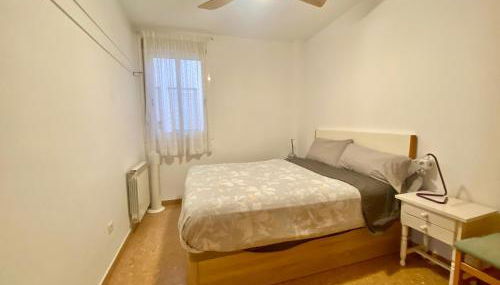 Big Family Terrassa Parking and noise free - Photo 2