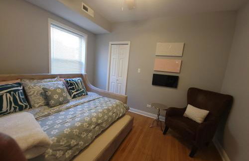 Beautiful Big 3 bedroom Quiet Apt near downtown - Foto 14