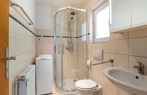 Lakeside Comfort with Balcony - Foto 20