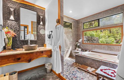 Volcano Tea House Cottage-SpaBath-HotTub-FirePlace - Foto 45