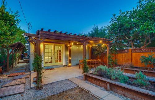 Casa Mellifora 3BR Golden Hill w Garage Parking - Foto 1