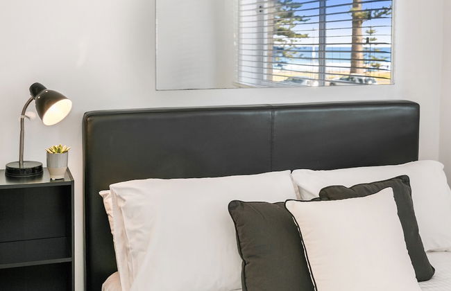 Beachfront on Golden Mile - Photo 4