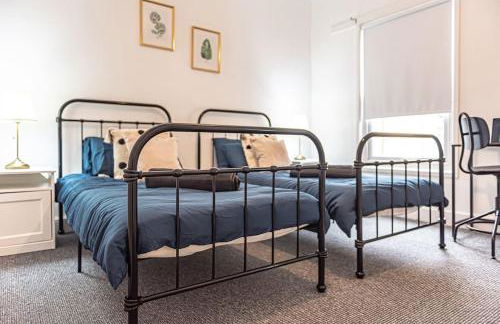 Liverpool city centre house, Free parking - Photo 17