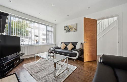 house in Heald Green village - Photo 3