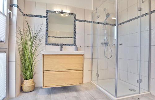 Design-FeWo Fleesensee, Wallbox, Sauna, Terrasse - Foto 10