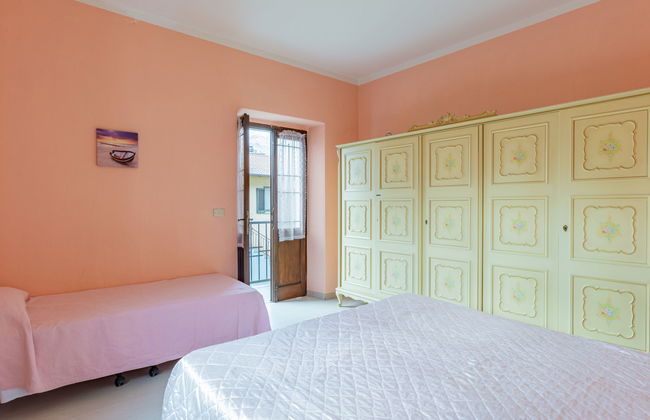 2 bedroom Apartment in Colico with garden and terrace - Photo 17