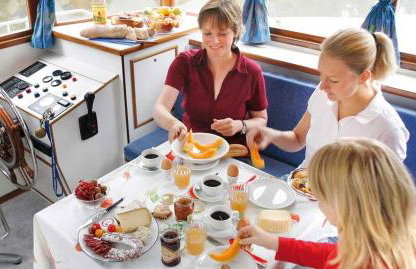 Boats & Yachts at Zehdenick Marina by Kuhnle-Tours - Photo 5