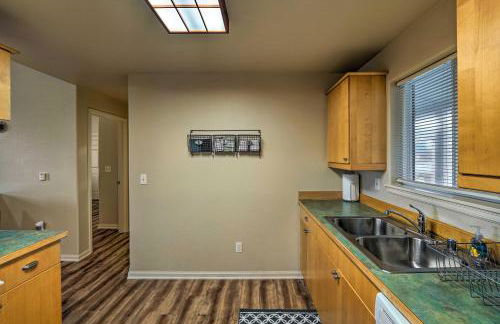 Central Apt Private Fireplace and Patio Access - Foto 11