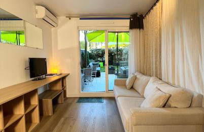 Évasion à deux, domaine prestigieux, jacuzzi et parking privés, piscine - Foto 17