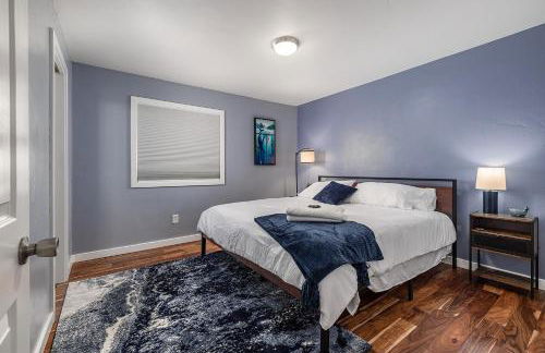 Cozy City Stay, 3bdrm near Airport - Photo 19