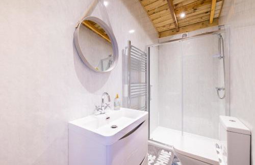 Den of Joy Humberston Fitties sleeps 6,hot tub,log burner - Foto 10