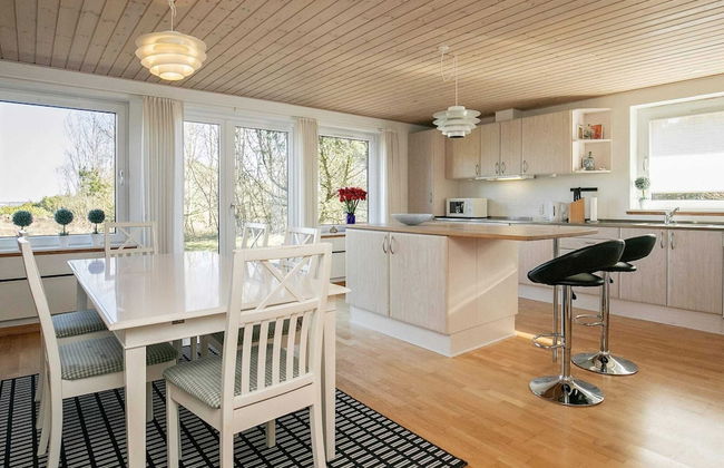 8 Person Holiday Home in Thyholm-by Traum - Foto 22