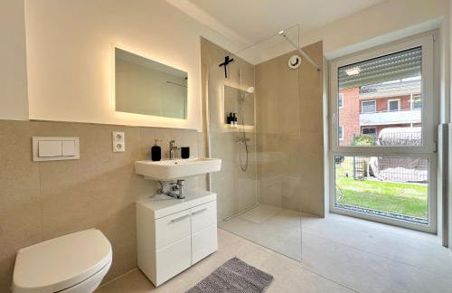 LIVA Stays - Henstedt Ulzburg - Nähe Hamburg & Flughafen - Nähe Bahnhof - Terrasse - Smart-TV - Foto 42